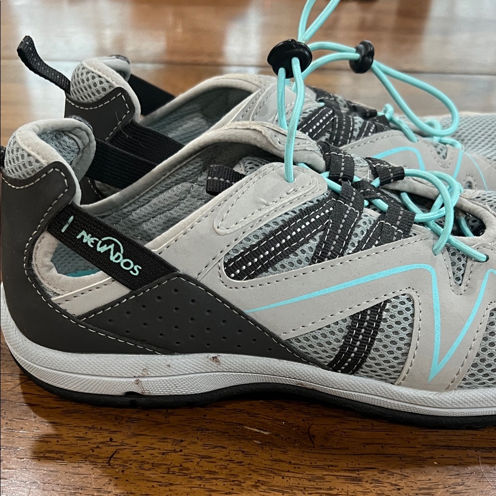 Women's Nevados Athletic Shoes in Gray and Aqua - Picture 4 of 8